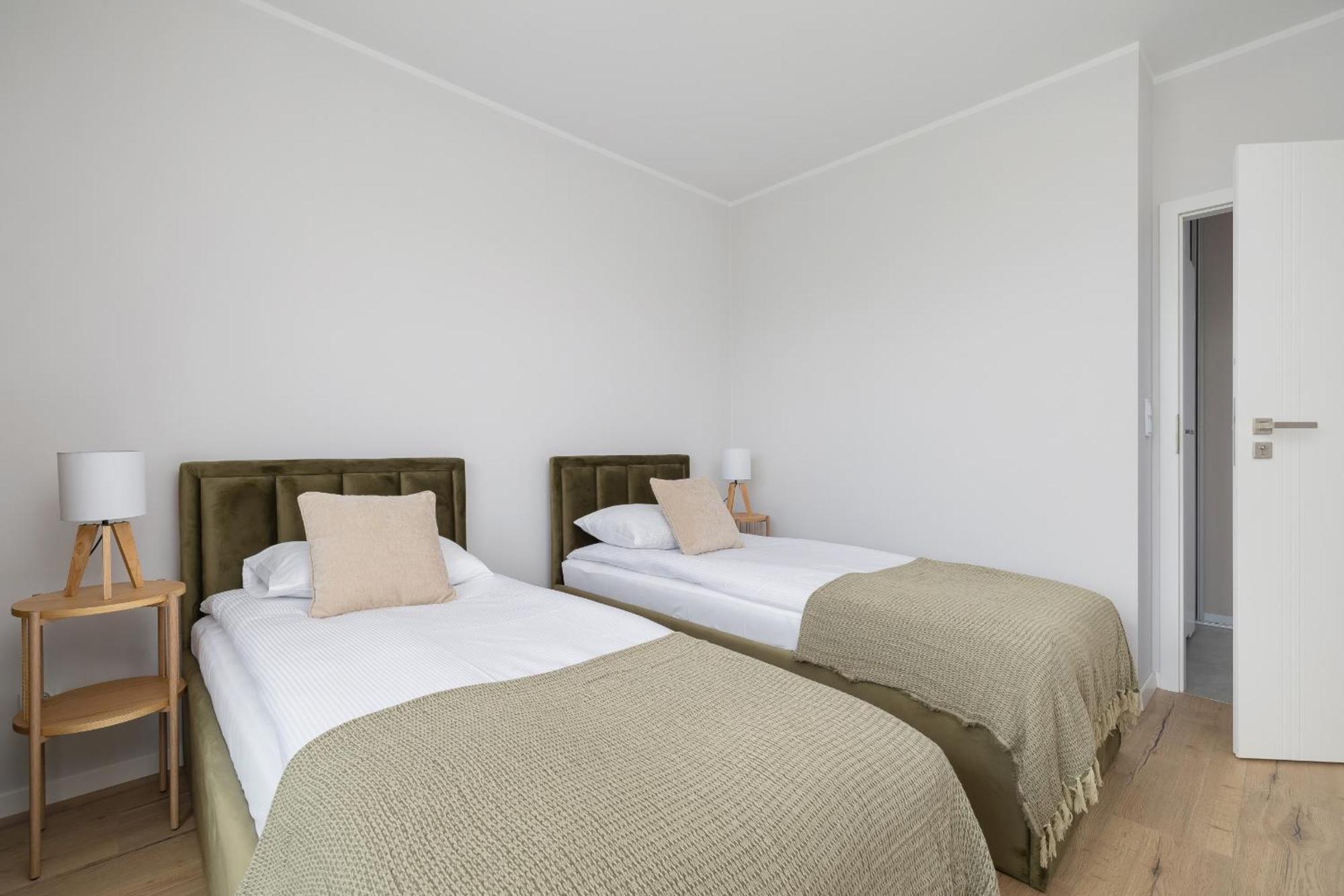 Stylowy Apartament Z Dwiema Sypialniami Balkonem I Parkingiem By Noclegi Renters Катовіце Екстер'єр фото